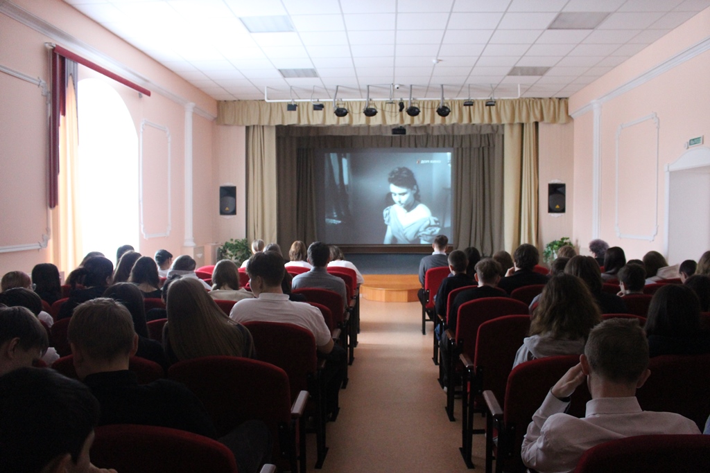 С книжных страниц на большой экран