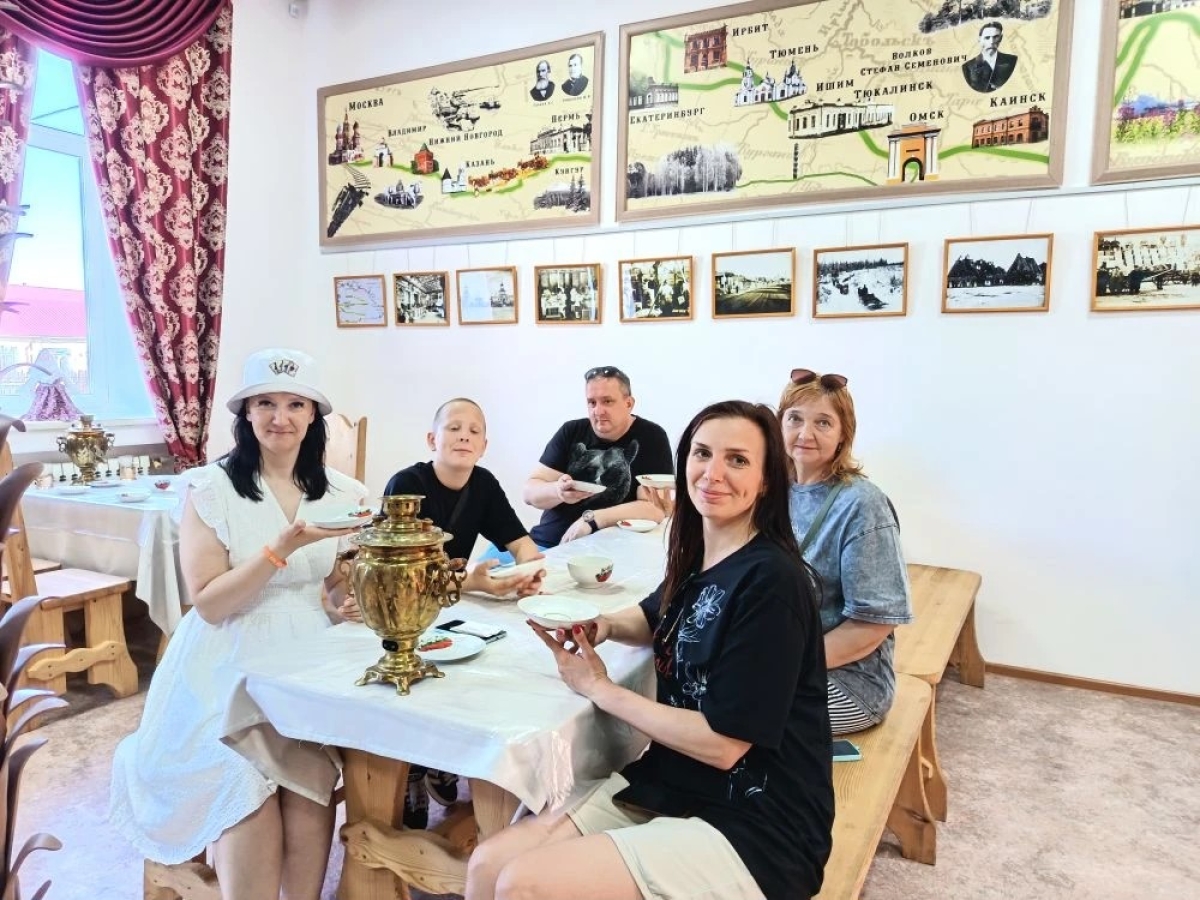 ОМСКИЕ ПУТЕШЕСТВЕННИКИ В ТЮКАЛИНСКОМ МУЗЕЕ