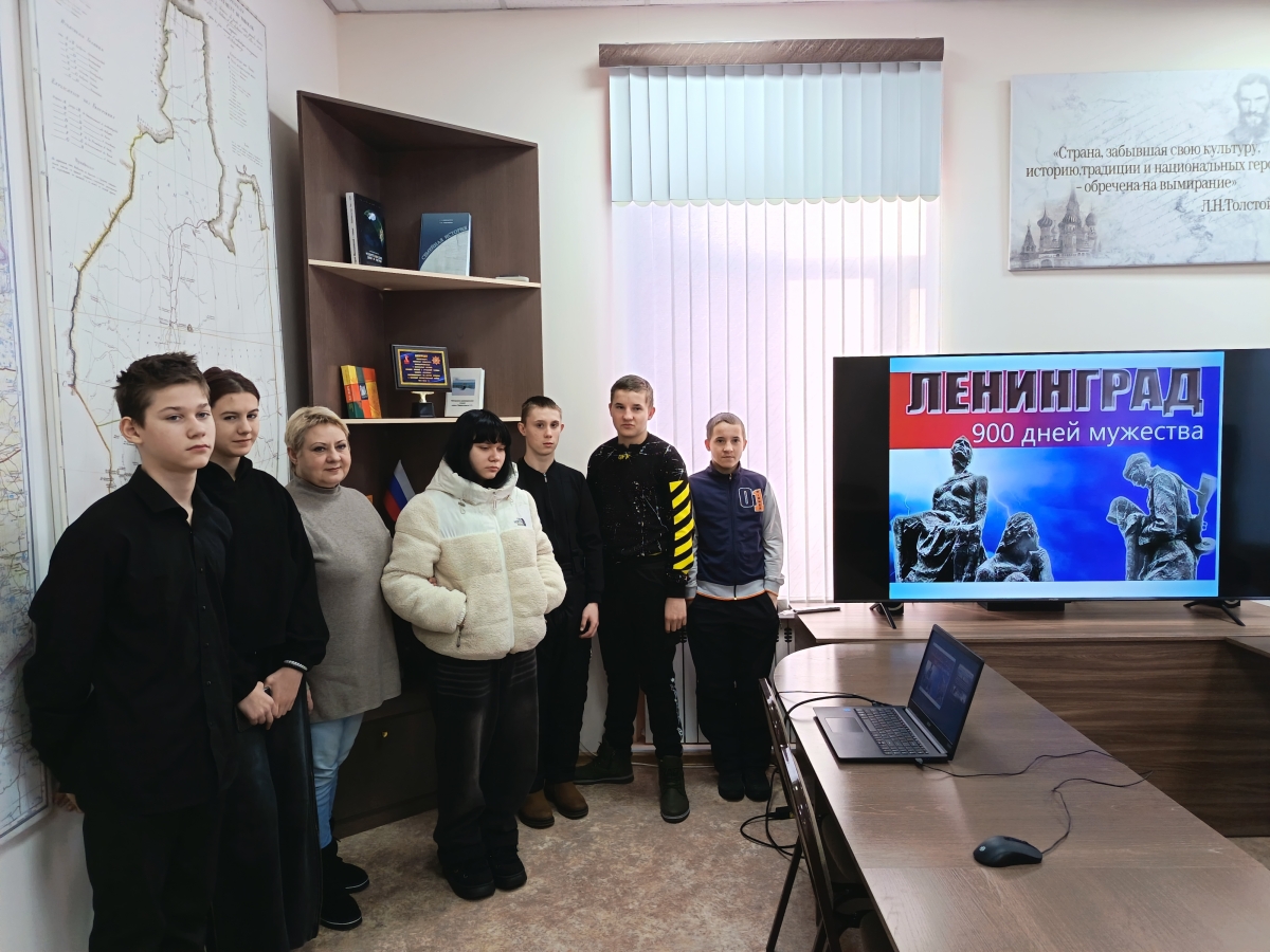 ПОДВИГ ЛЕНИНГРАДА