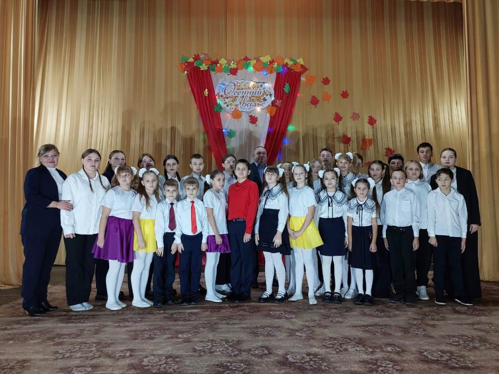 Эстафету творческих отчётов приняли Валуевский и Красноусовский сельские дома культуры