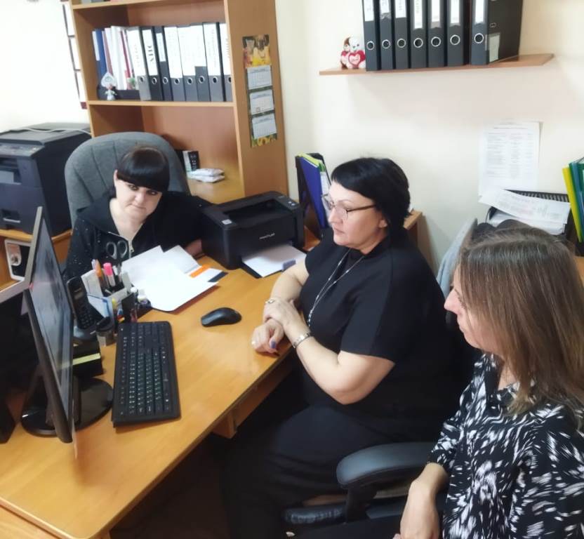 Семинары в очном и онлайн-форматах , в рамках информационного онлайн-проекта «Перезвони Сам»